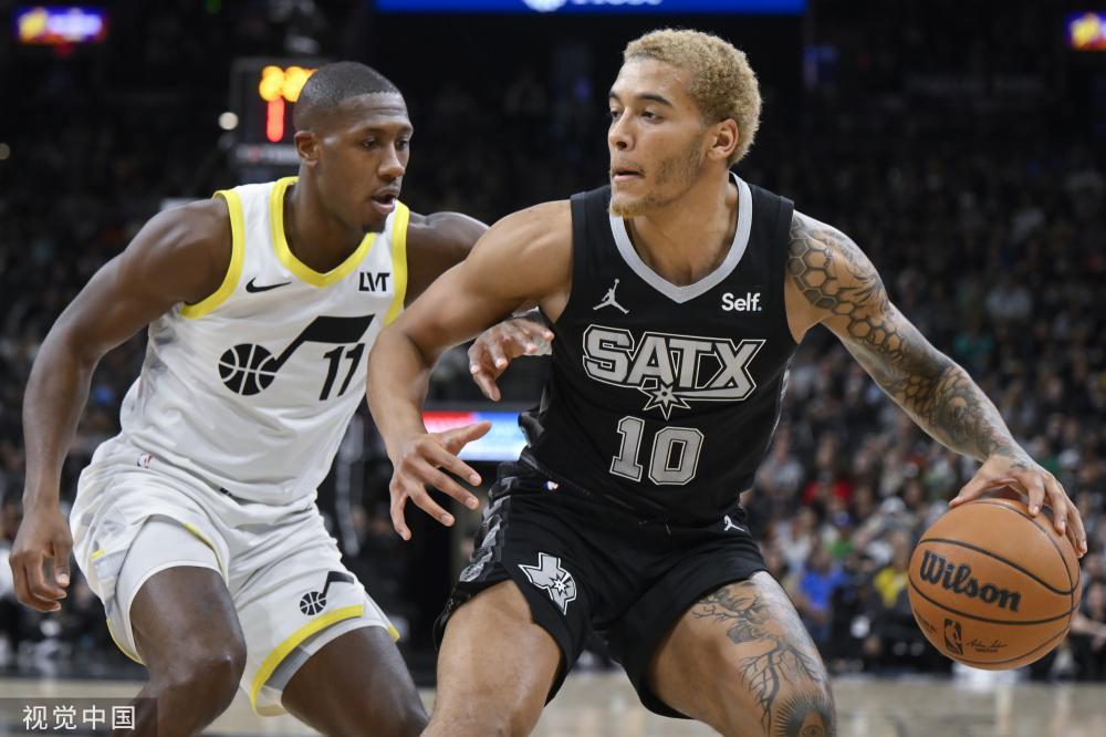 舞台上的重 舞台上的重